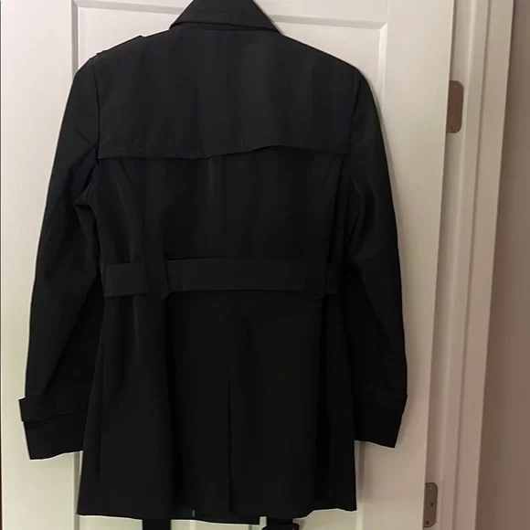 Calvin Klein Black Trench Coat with Structured Shoulders - Picture 4 of 7